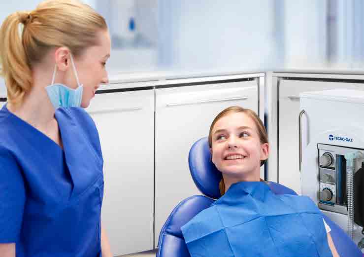 Défibrillateur semi-automatique TecnoHeart Plus – Lachgasgeräte TLS, Oral Surgery Equipment