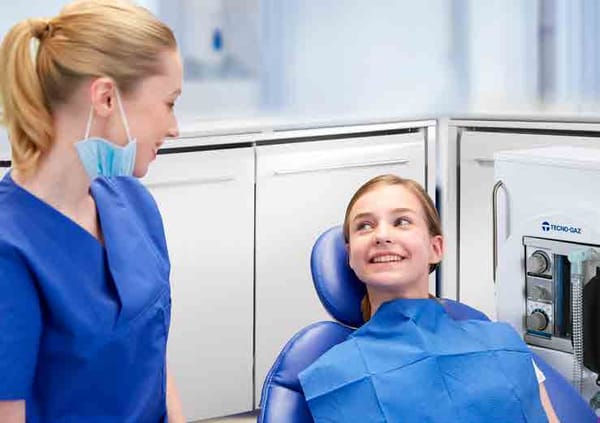 TecnoHeart Plus Halbautomatischer Defibrillator