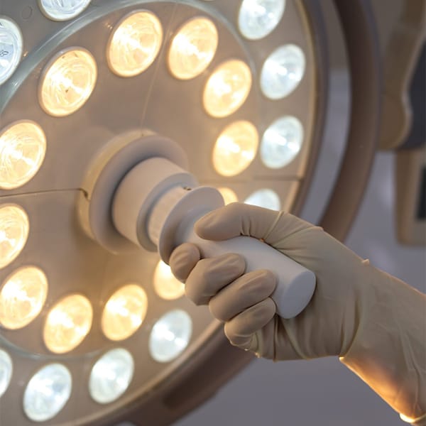 Scialytique plafonnier 2 têtes avec caméra (sans moniteur) LD20.52S