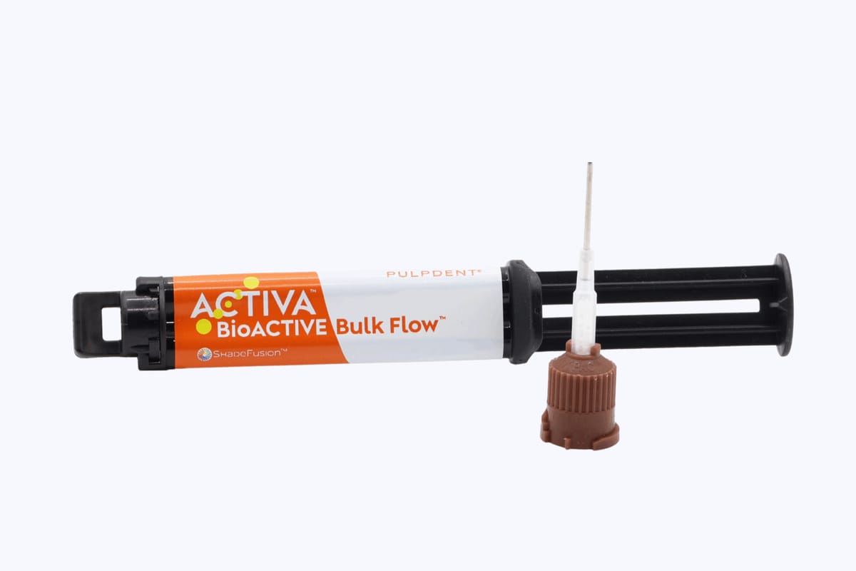 Applikatorspitze für ACTIVA BioACTIVE™ Bulk Flow™ – Pulpdent Corporation, Application Brushes