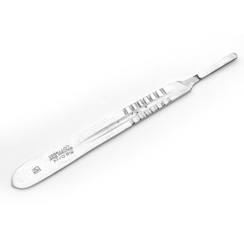Precision Control: Scalpel Handle No.4 for Surgical Maneuvers – Absolute Sport Srl Skeema Dental Italia, Scalpels & Blades
