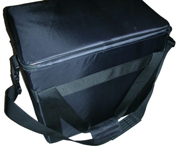 Soft carrying case – Labomed Europe b.v.