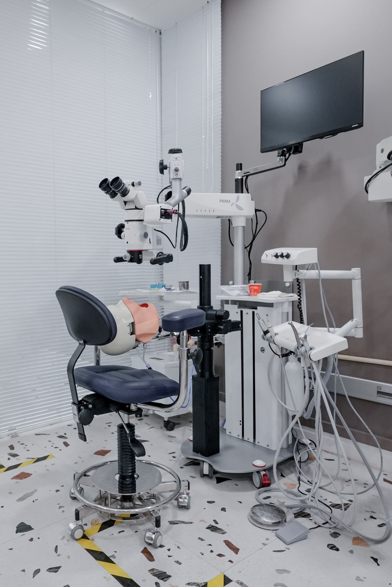 Mobile Dental Simulation Unit
