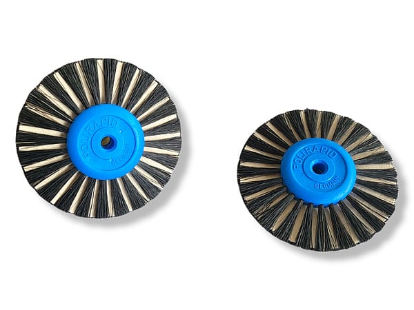 Suprema brosse ronde pointue, noyau plastique, 2 rangées avec insert en lin
