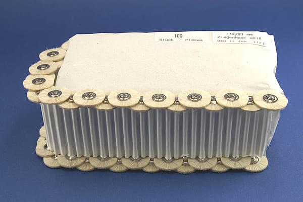 Miniaturbürsten mit Handstück, Ziegenhaar weiß, Ø 21 mm, 112/21 mm H, 100 Stück MBH 12 309 – POLIRAPID – DR. MONTEMERLO GMBH & CO KG, Polishing Brushes, Buffs
