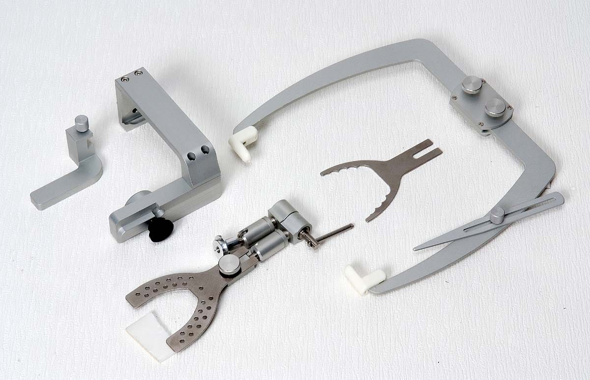 Gesichtsbogen – Rossner & Sohn, Facebows and Accessories